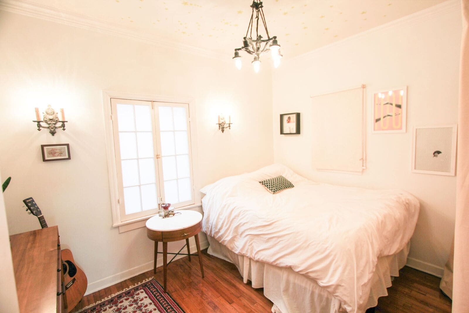 Building Photo - 3360 Descanso Dr