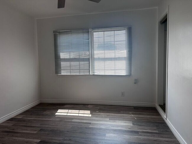Building Photo - Situated in the Community of North Hollywo...