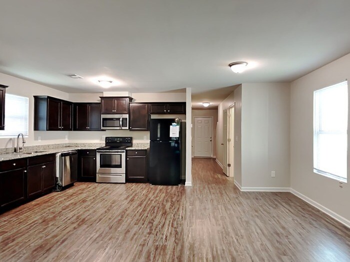 Building Photo - 6120 Avery St SW