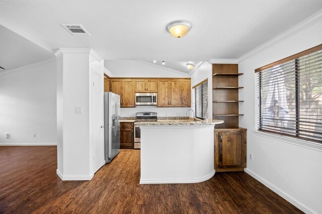 Building Photo - 12800 Meehan Dr