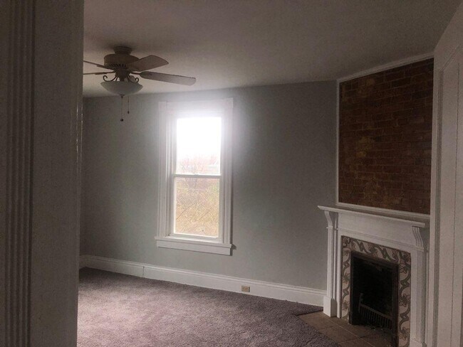 Building Photo - 855 Ridgeway Ave