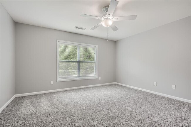 Building Photo - 5211 Lake Field Dr