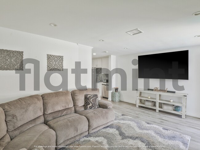 Building Photo - 3835 W 147th Pl