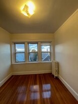 Building Photo - 46 Babcock St