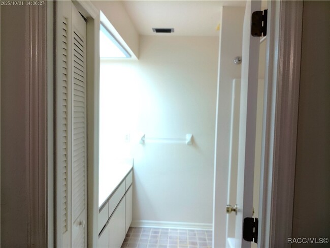 Building Photo - 2269 N St Lucie Point