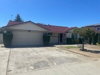 Building Photo - SAN JOSE - Remodeled 4 Bed 2 Bath House