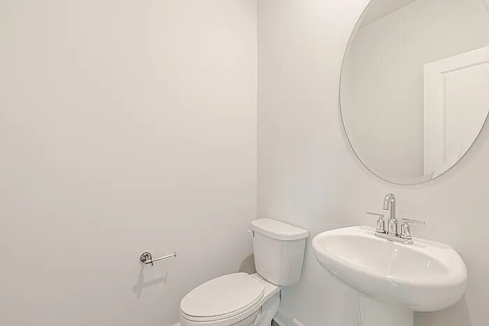 Building Photo - Room in Townhome on Bryce Ave