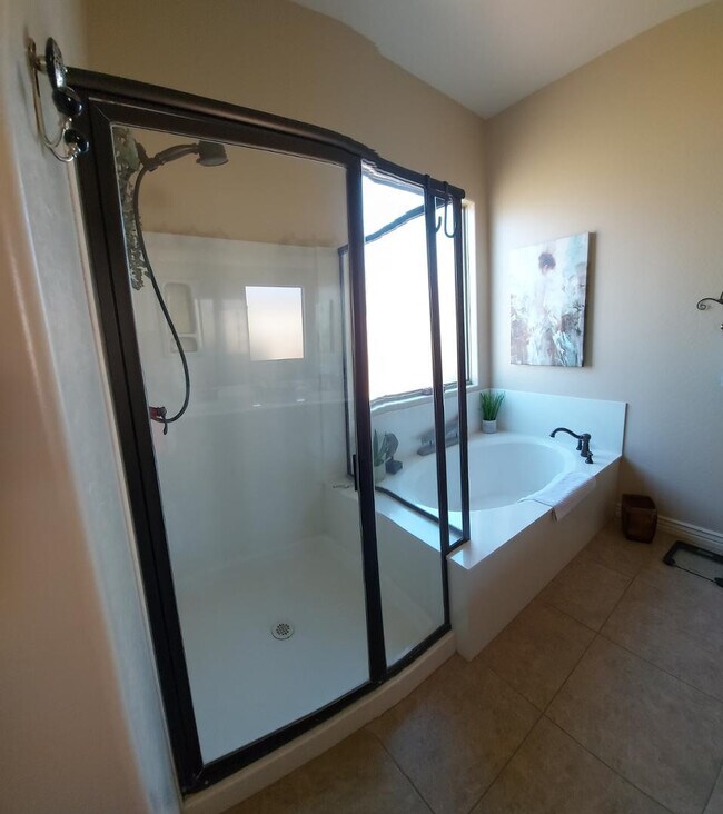 Building Photo - 17965 W Verdin Rd