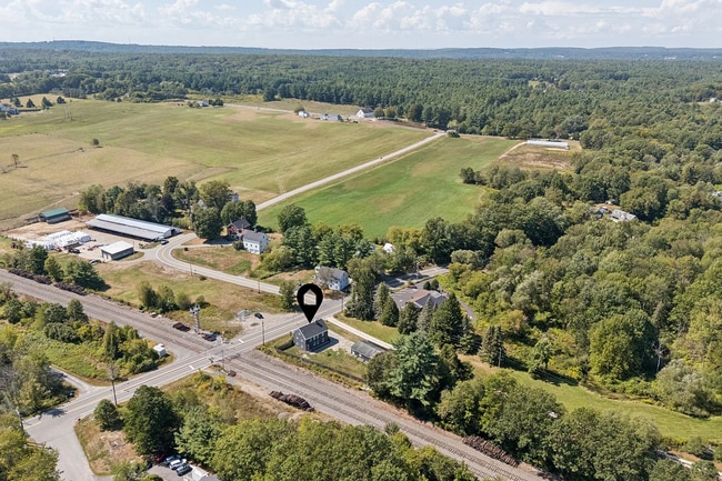Building Photo - Modern Comfort Meets Country Charm in Cumberland