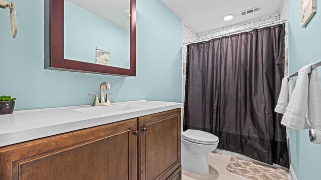 Building Photo - 814 Brighton Pl