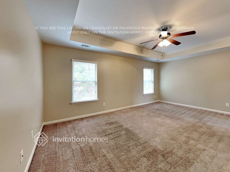 Building Photo - 490 Village Broad St