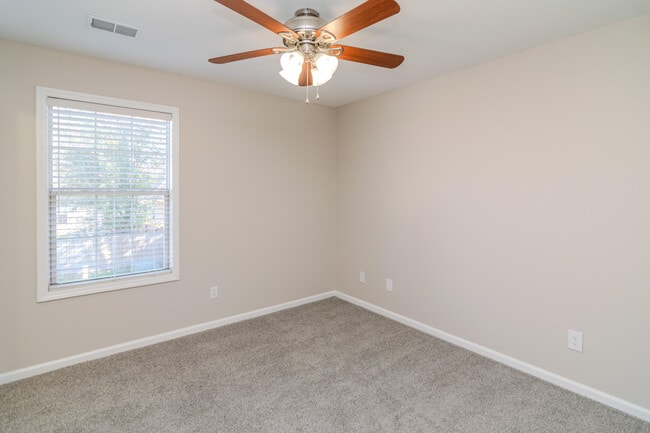 Building Photo - 188 Blue Heron Pl