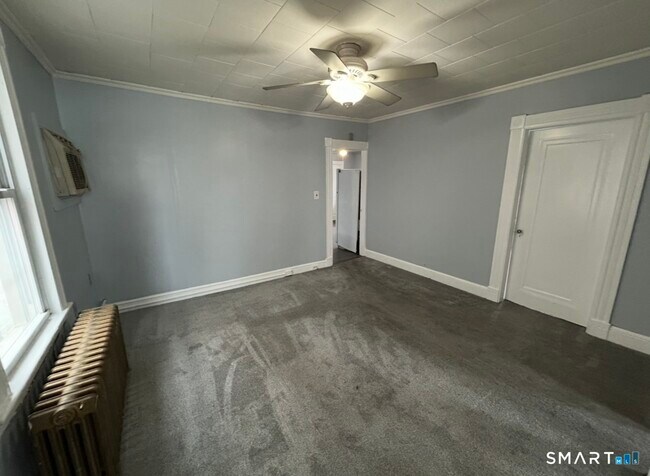 Building Photo - 17 Congress Ave