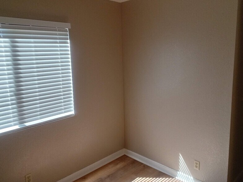 Building Photo - 3116 Joanne Cir