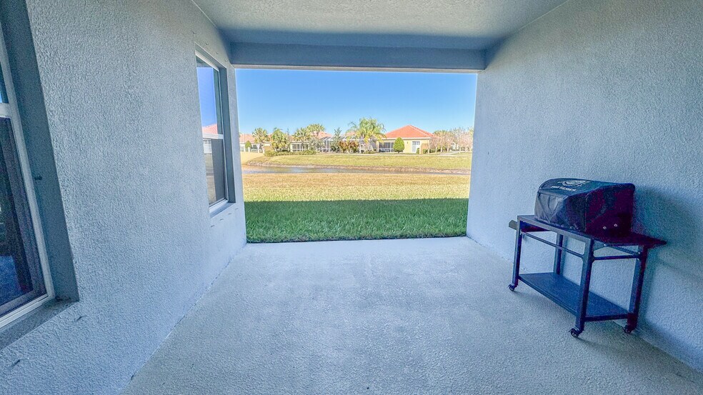 Lanai - 2463 Middlebury Dr SE