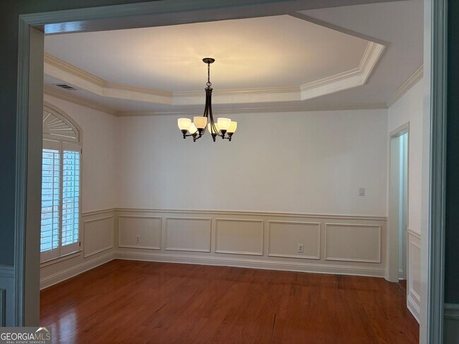 Building Photo - 96 Highgrove Dr