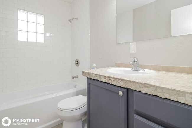 Building Photo - 173 Jay Dr