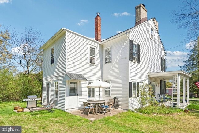 Building Photo - 2167 Brunswick Ave