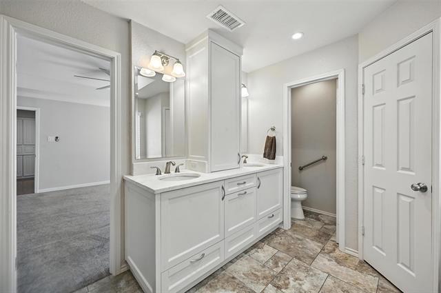 Building Photo - 7605 Ramble Wood Trail