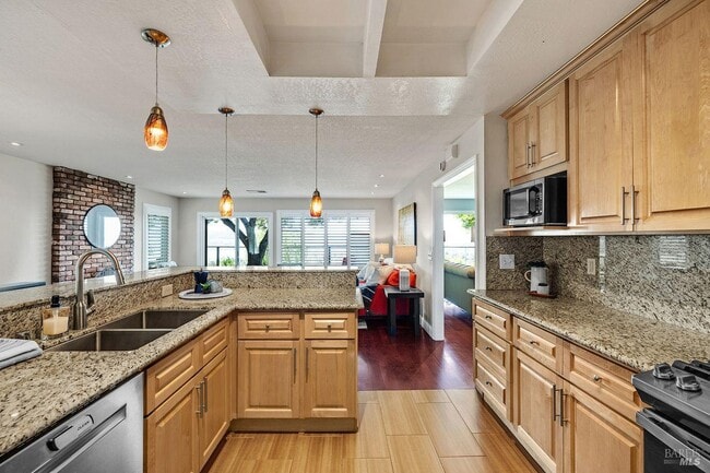 Building Photo - 308 Panorama Ct