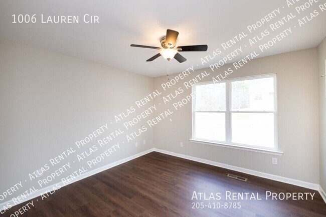 Building Photo - 1006 Lauren Cir E