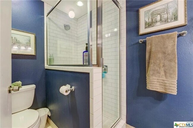 Building Photo - 13218 Villa Park Dr