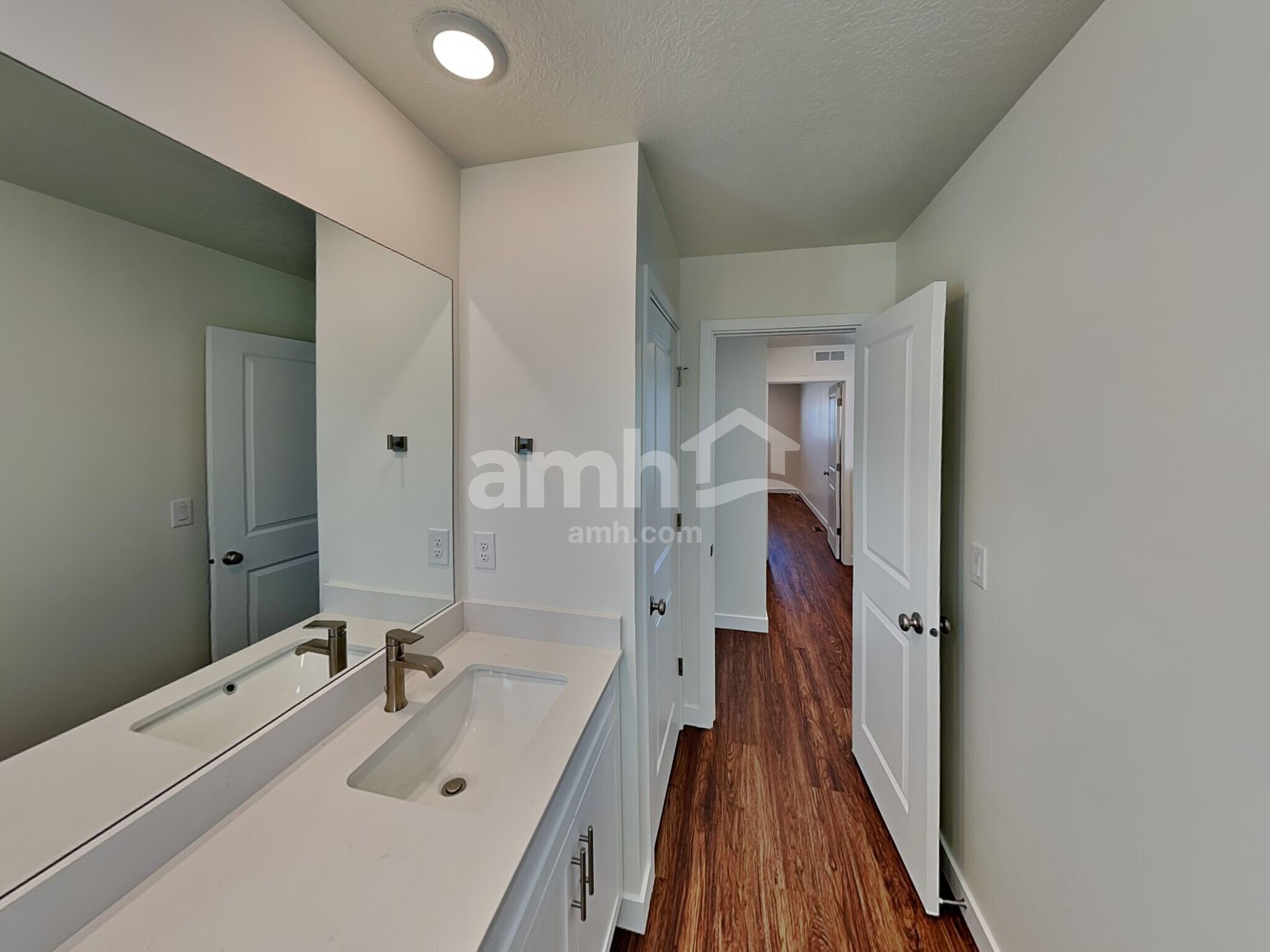 Building Photo - 3558 E Caitlyn St