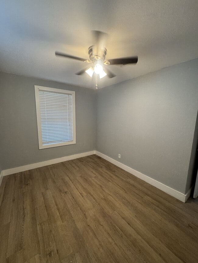 Building Photo - 207 Milton Rd