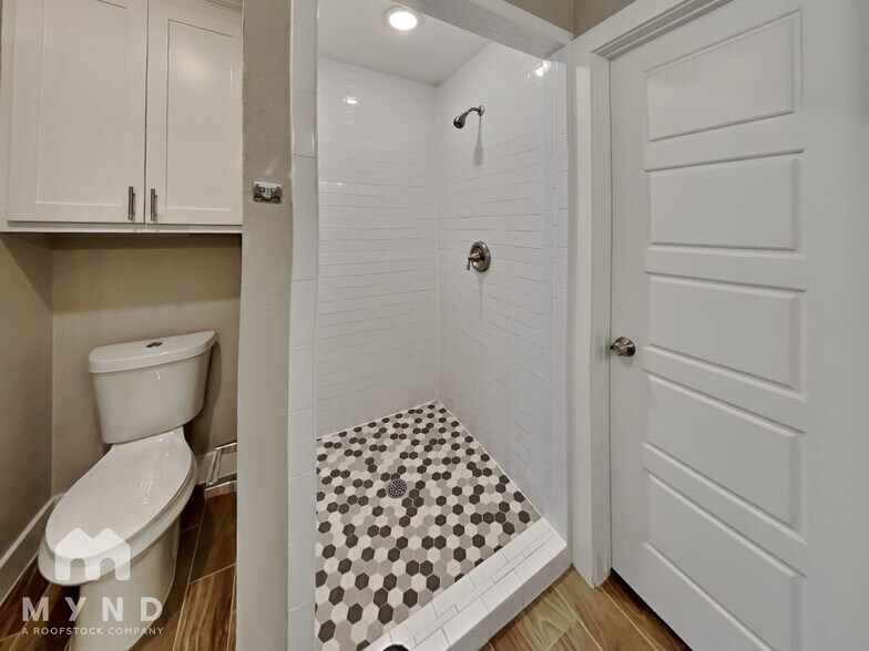 Building Photo - 5517 Van Horn Dr