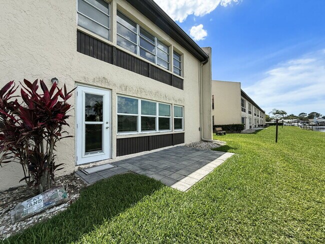 Building Photo - 4533 Marine Pkwy