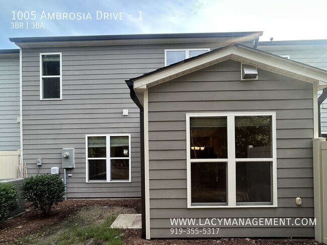 Building Photo - 1005 Ambrosia Dr