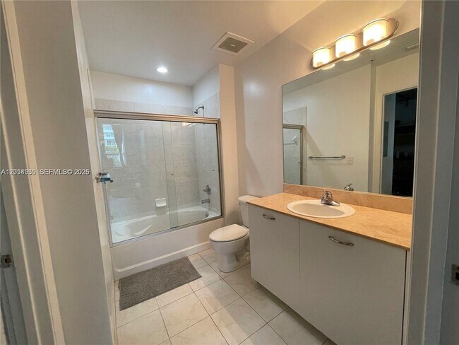 Building Photo - 2275 Biscayne Blvd