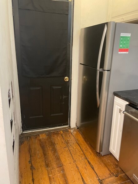 Building Photo - 6 Saint Gregory St