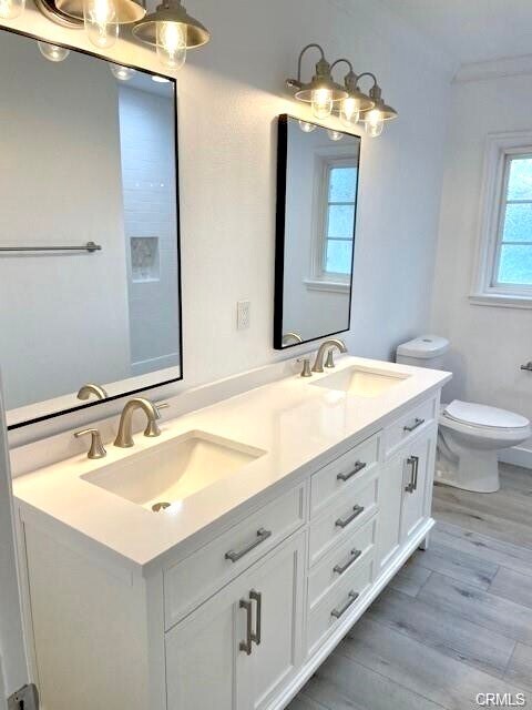 Building Photo - 12472 Woodlawn Ave