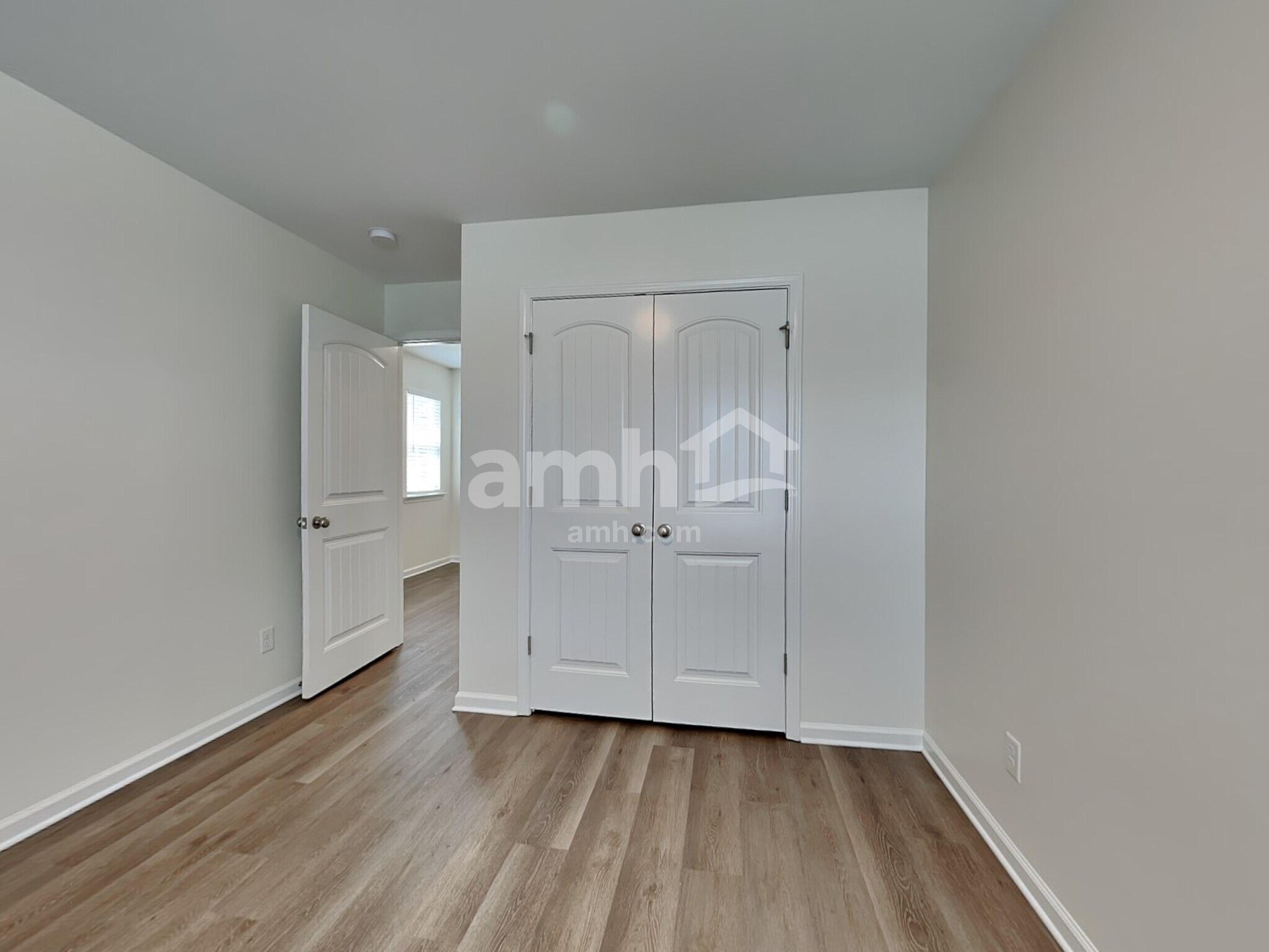 Building Photo - 27 Spinaker Ct