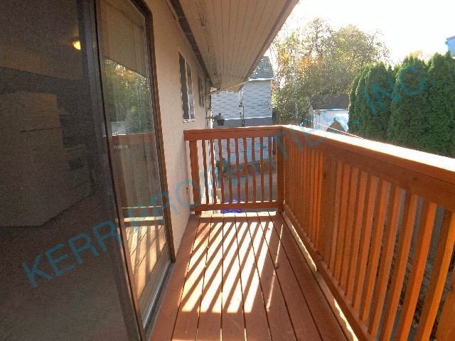 Building Photo - Charming 2-Bedroom Multiplex in the Heart ...