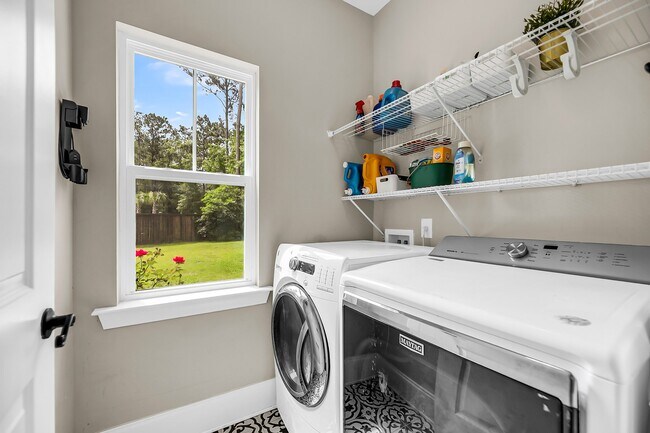 Building Photo - 5725 Caviar Ct