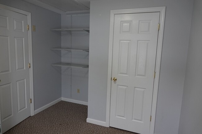 Building Photo - 56 Gardner Ave