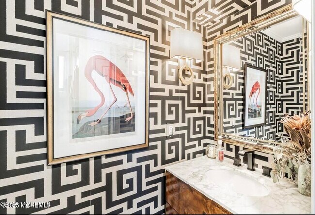 Building Photo - 85 Tower Hill Dr