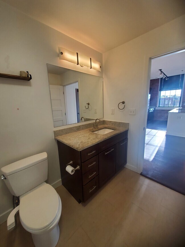 Building Photo - 48 Water St