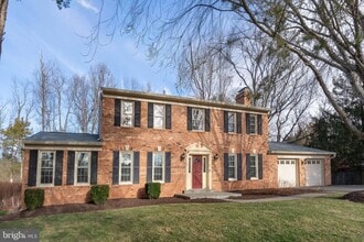 Building Photo - 11922 Holly Spring Dr