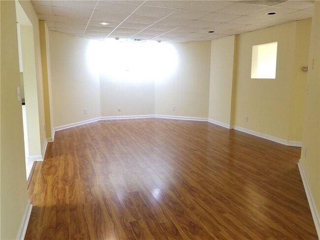 Building Photo - 2828 Oglethorpe Run Square