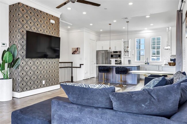 Building Photo - 4128 Willowbend Blvd