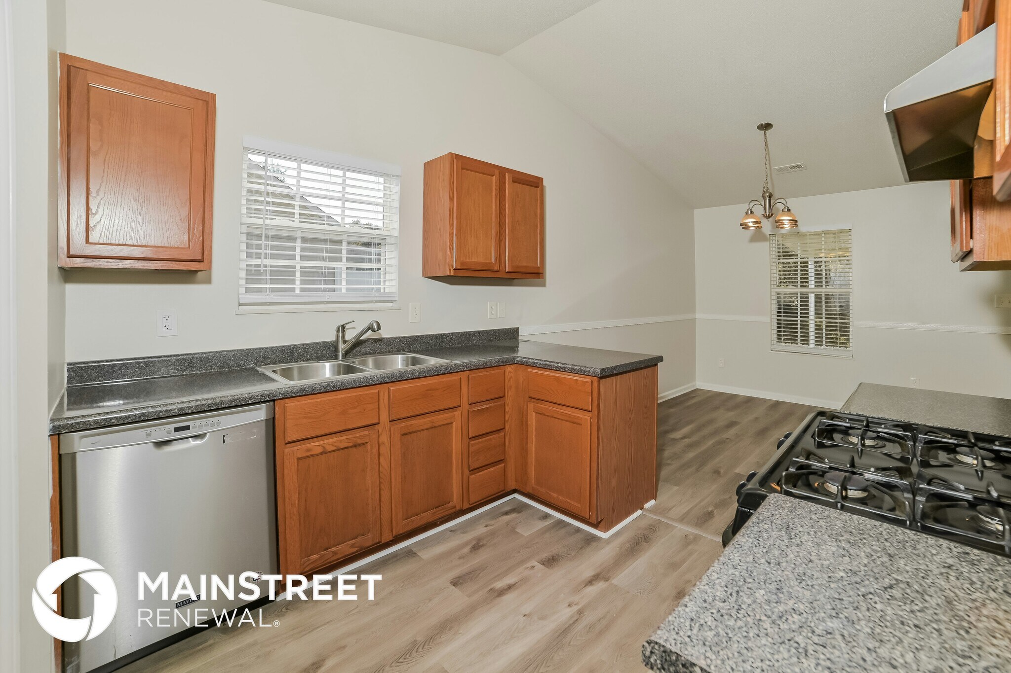 Building Photo - 5051 Cattail Ln