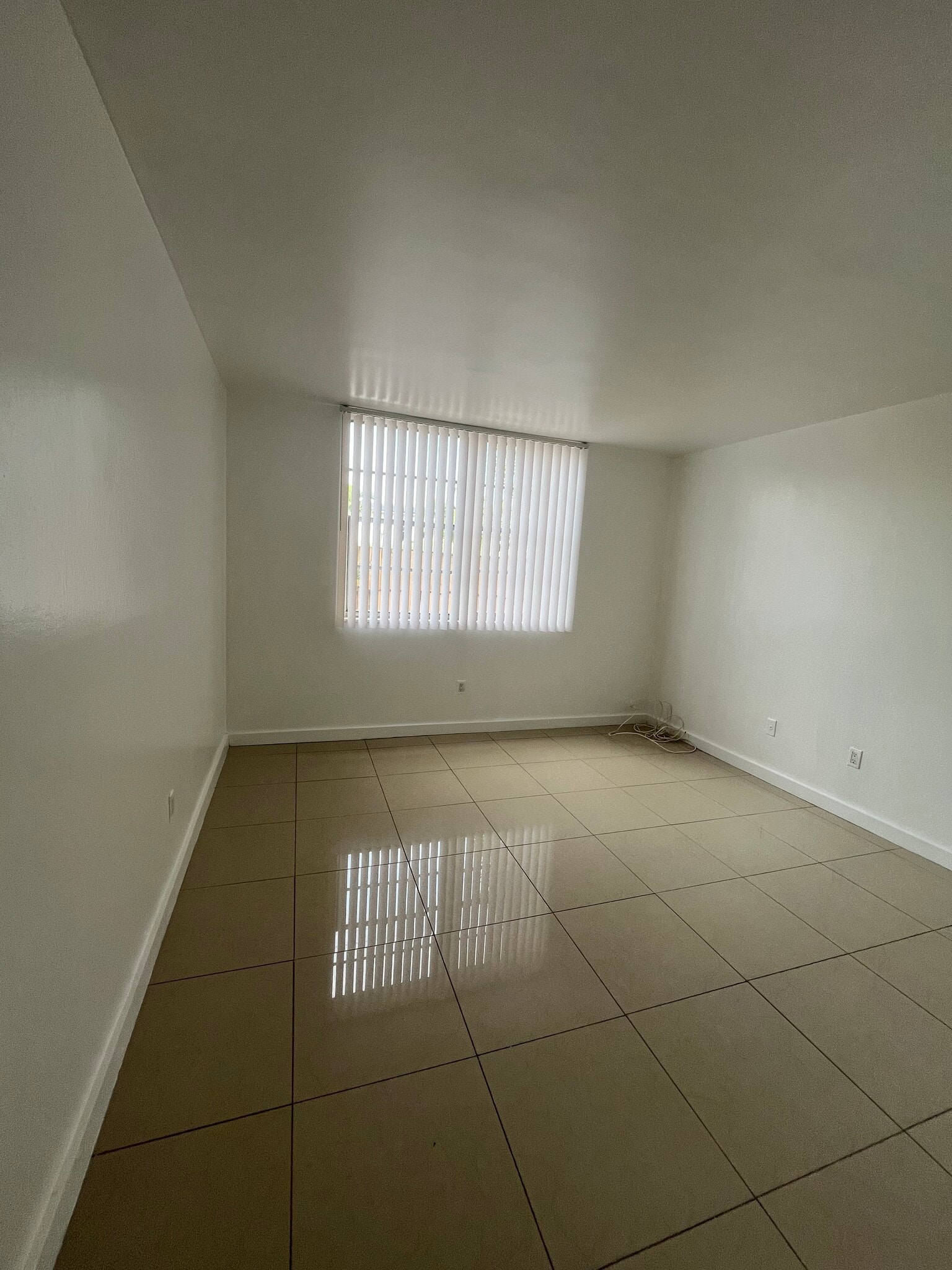 Building Photo - 4190 NW 79th Ave