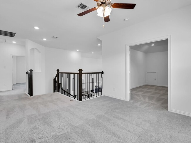 Building Photo - 1303 Wheelwright Dr