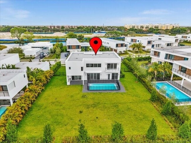 Building Photo - 16644 Botaniko Dr N