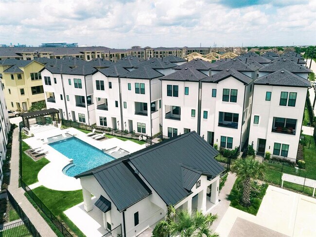 Primary Photo - 2808 Grand Fountains Dr