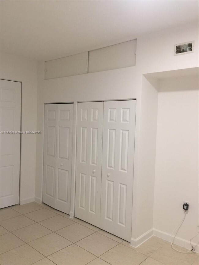 Building Photo - 11192 NW 73rd St