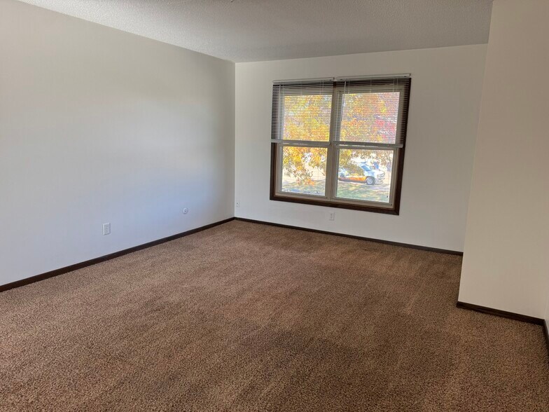 Building Photo - 3475 Winston Dr